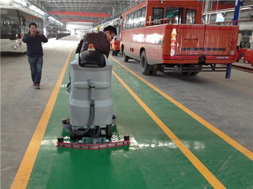 廣西華奧汽車(chē)選擇環(huán)壯洗地機給車(chē)間創(chuàng  )造潔凈的環(huán)境