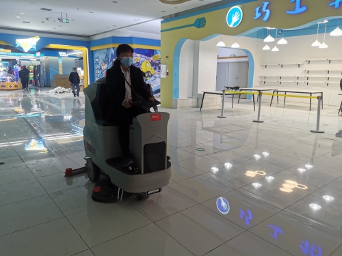 北海合浦萬(wàn)達投入我司電動(dòng)清潔車(chē)