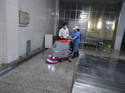 北海電瓶洗地機