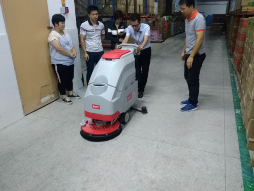 欽州手推式洗地機