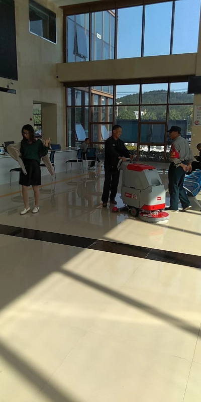 廣西洗地機