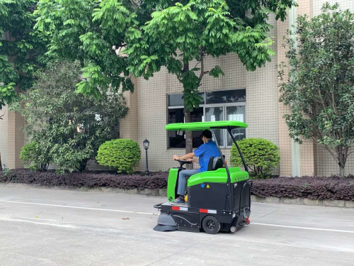 南寧掃地機(jī)