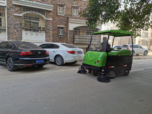 南寧掃地車