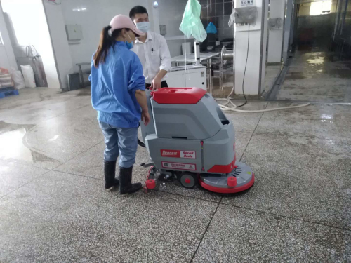 南寧掃地車